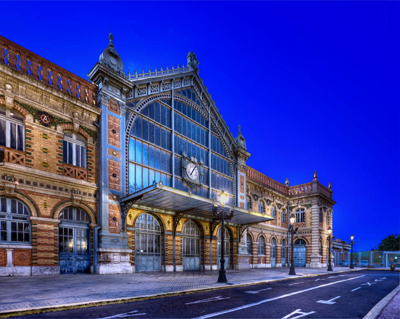 无人,横图,室外,建筑,街道,车站,西班牙,人行道,站台,月台,黄昏,运输,摄影,照亮,安达路西亚,阿尔梅里亚,钟,彩图