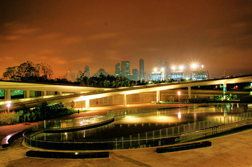 无人,横图,室外,夜晚,长时间曝光,湖,天际线,建筑,立交桥,路灯,喷泉,新加坡,池塘,摄影,照亮,高架道路,彩图