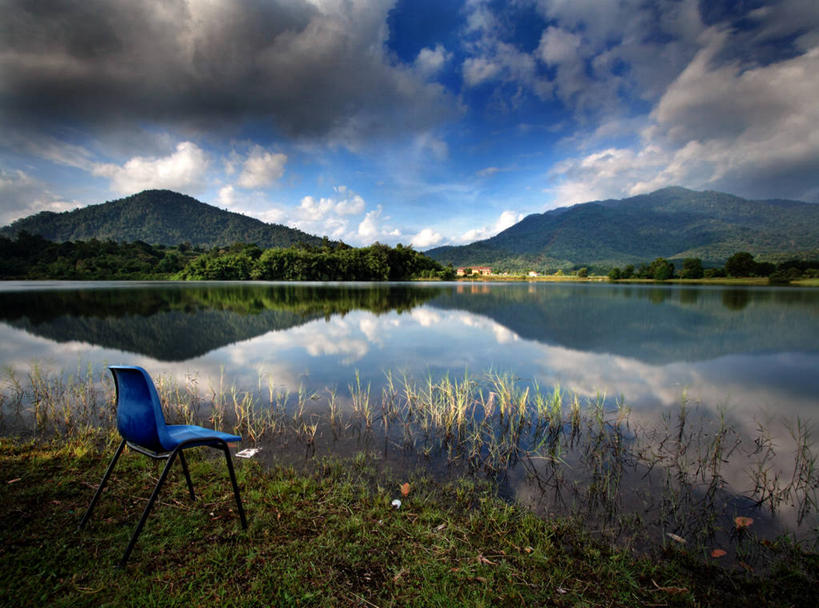 无人,横图,室外,日出,湖,美景,山,山脉,水,椅子,马来西亚,反射,景观,云,草,风景,自然,景色,摄影,宁静,自然风光,雪兰莪州,彩图