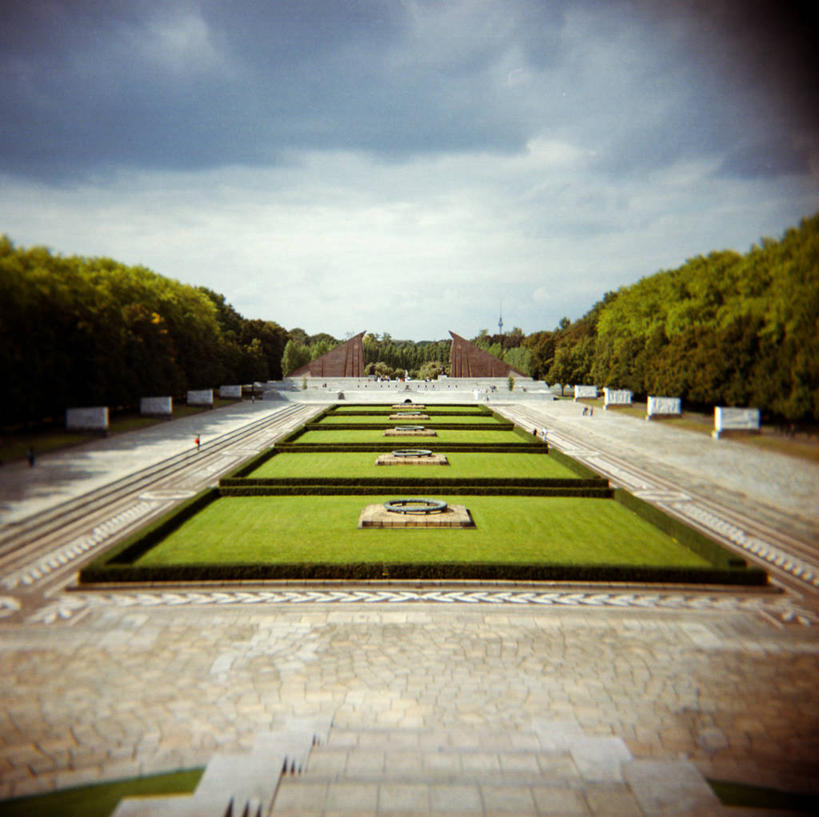 无人,横图,室外,白天,德国,云,首都,历史,柏林,战争纪念碑,树,天空,自然,战争,摄影,记忆,尊敬,彩图,晕影,过去