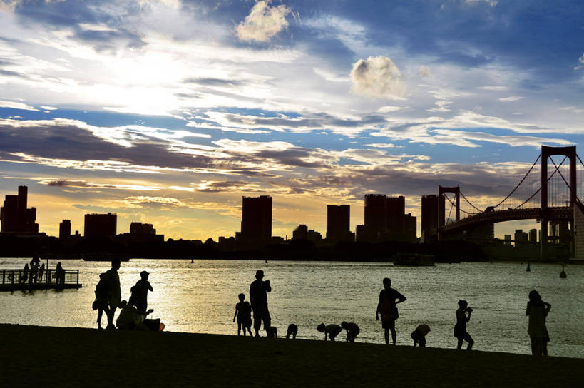 横图,室外,度假,海洋,日落,天际线,建筑,日光,日本,日本文化,云,首都,联系,天空,自然,乐趣,摄影,吊桥,宁静,享乐,剪影,台场,海滩,彩图,东京彩虹桥