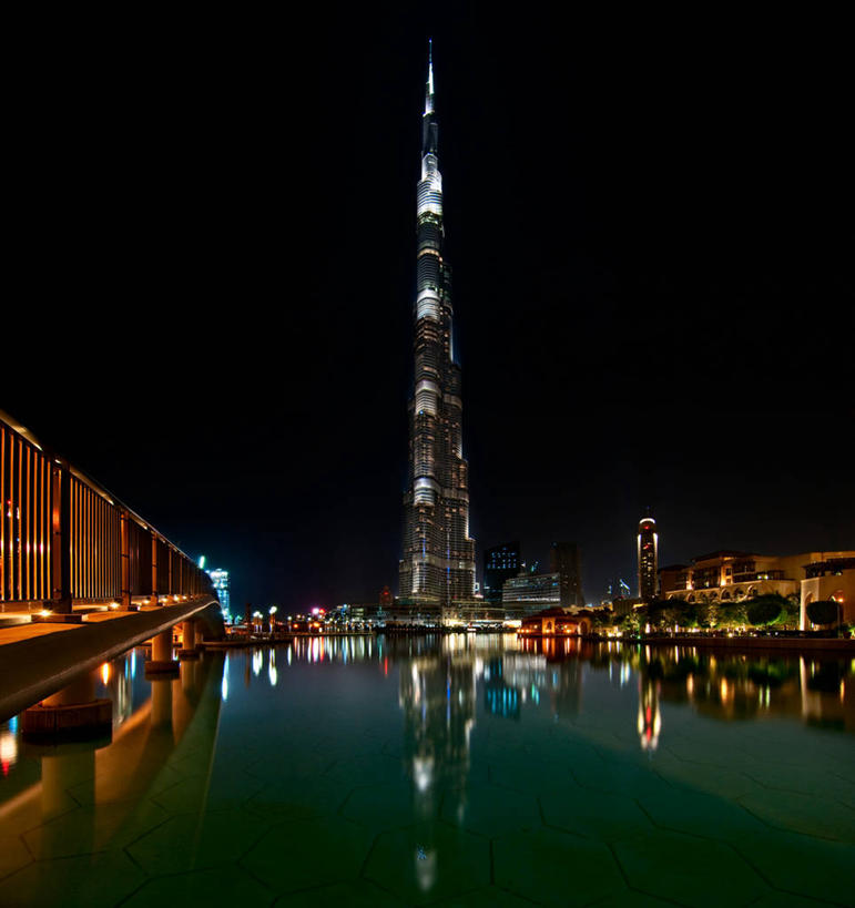 无人,横图,竖图,室外,夜晚,商务,天际线,城市,建筑,摩天大楼,反射,塔,地标建筑,摄影,照亮,企业,公司,阿拉伯联合酋长国,迪拜,金融区,彩图,旅行,广角拍摄