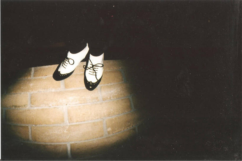 腿,一个人,舞台,站,横图,室内,鞋子,加拿大,表演,白色,个性,人体,摄影,聚光灯,部分,踢踏舞,马尼托巴湖,四肢,彩图,温尼伯湖