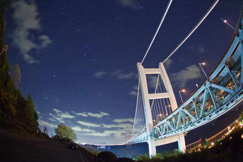 无人,横图,室外,夜晚,鱼眼镜头,水,建筑,路灯,日本,亚洲,日本文化,云,桥,联系,天空,运输,摄影,支撑,照亮,东亚,高架道路,本州,本州岛,日本国,濑户大桥,中国地方,冈山,冈山县,四国地方,四国,四国岛,香川,香川县,钢缆,彩图