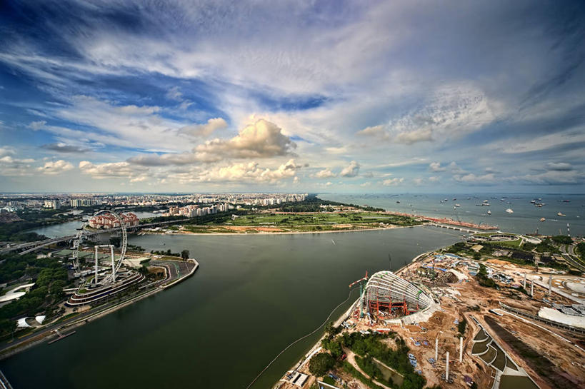 无人,横图,俯视,室外,白天,海洋,城市,建筑,新加坡,海岸线,云,风景,天空,自然,摄影,宁静,大转轮,彩图,高角度拍摄,滨海湾金沙酒店