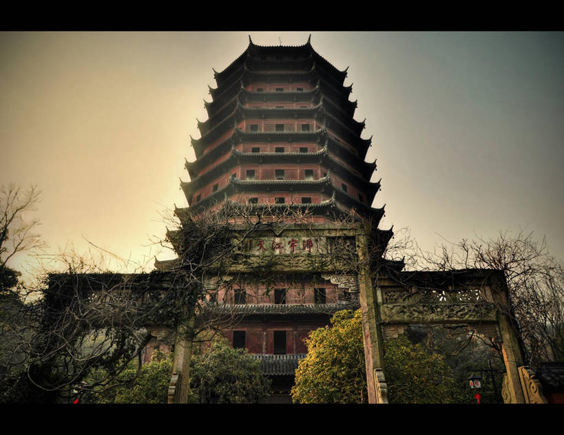 无人,横图,室外,仰视,植物,建筑,塔,宝塔,浙江省,黄昏,摄影,宗教,杭州,中国文化,彩图,低角度拍摄,传统文化
