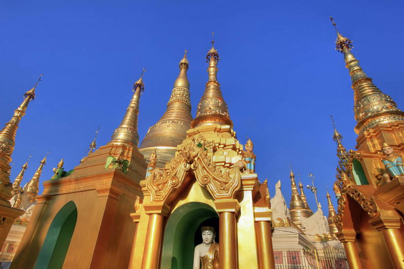 无人,寺庙,横图,室外,白天,仰视,建筑,缅甸,亚洲,标志,符号,首都,标识,宝塔,黄金,佛塔,摄影,宗教,东南亚,佛教,万里无云,缅甸联邦,瑞德贡大金塔,仰光大金塔,仰光大金寺,雪德宫大金塔,大金塔,性别符号,灵性,瑞大光塔,瑞光大金塔,彩图,低角度拍摄,男性符号,仰光,传统文化,雪达根大金寺
