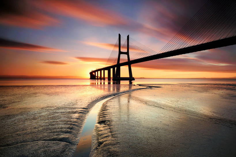 无人,横图,室外,海洋,日落,建筑,葡萄牙,欧洲,反射,沙子,云,首都,联系,里斯本,天空,黄昏,摄影,宁静,南欧,葡萄牙共和国,瓦斯科.达伽马大桥,彩图