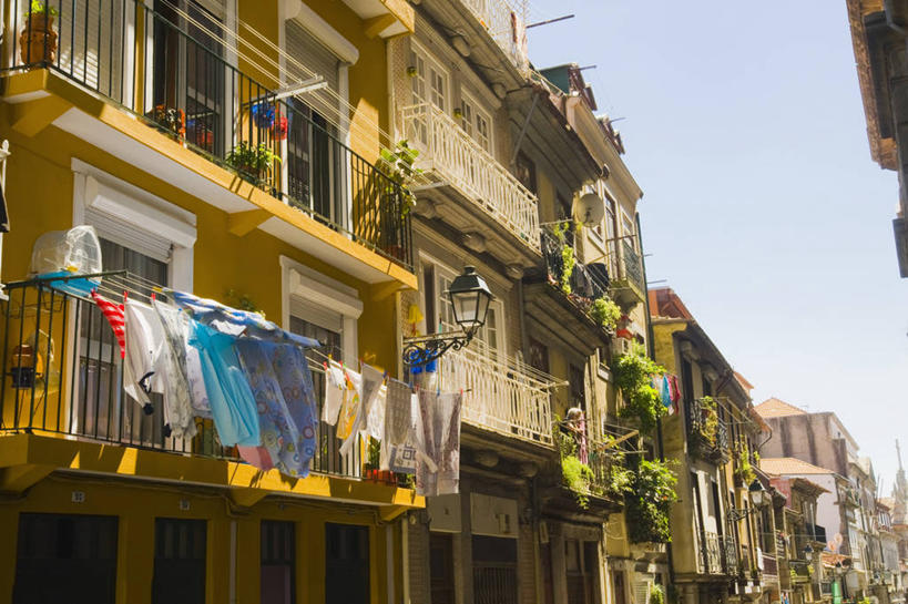 无人,横图,室外,白天,仰视,阳台,城市,建筑,葡萄牙,房屋,天空,摄影,烘干,彩图,低角度拍摄