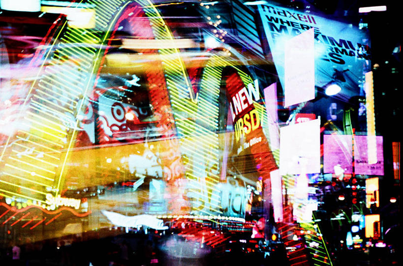 无人,横图,室外,夜晚,长时间曝光,通讯,技术,城市,建筑,指示牌,纽约,美国,反射,标志,文字,数码合成,标识,广告,运输,摄影,英文字母,照亮,身份,纽约州,曼哈顿时代广场,彩图