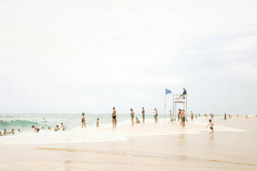 横图,室外,白天,度假,海洋,旗帜,西班牙,朦胧,模糊,海岸线,云,许多人,天空,波浪,一群人,乐趣,摄影,保护,救生椅,享乐,海滩,彩图