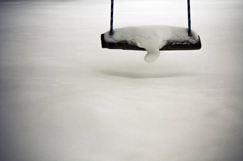 无人,横图,黑白,室外,雪,美国,阴影,冬天,荡秋千,寒冷,童年,摄影