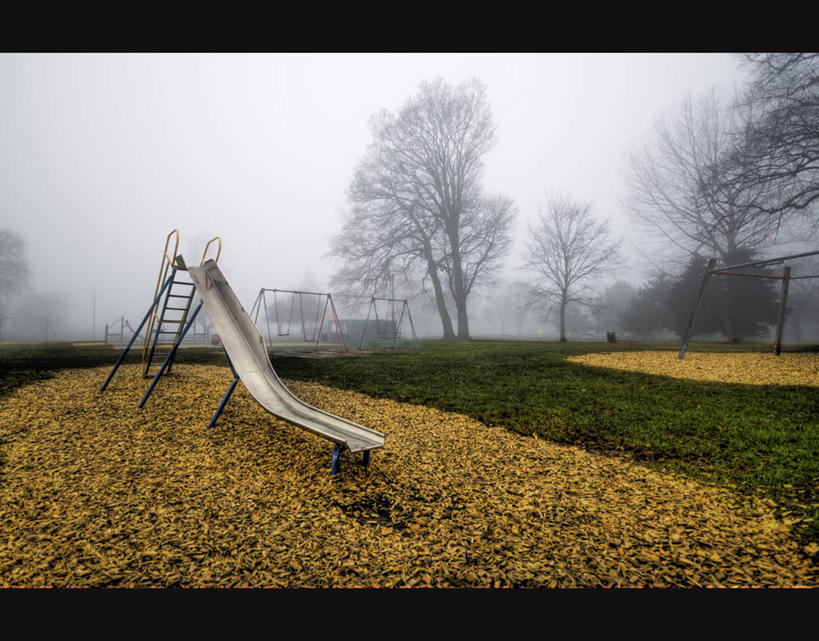 无人,公园,横图,室外,雾,游乐场,英国,冬天,黎明,天气,树,自然,荡秋千,滑梯,寒冷,摄影,宁静,彩图