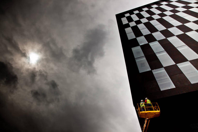 站,横图,室外,白天,仰视,技术,城市,建筑,摩天大楼,英国,工作,云,设备,现代,吊车,施工,工人,交通工具,机械,起重机,摄影,吊机,高,工程,载具,工作车,施工车,汽车吊,利物浦,员工,彩图,低角度拍摄,匠人,劳动者,体力工