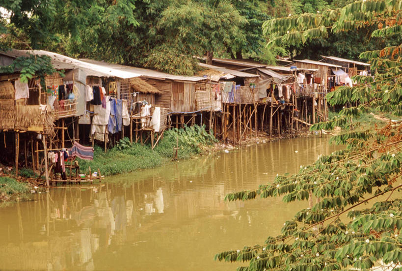 无人,横图,室外,白天,河流,建筑,柬埔寨,反射,房屋,河岸,乡村,树,摄影,宁静,贫穷,暹粒,彩图