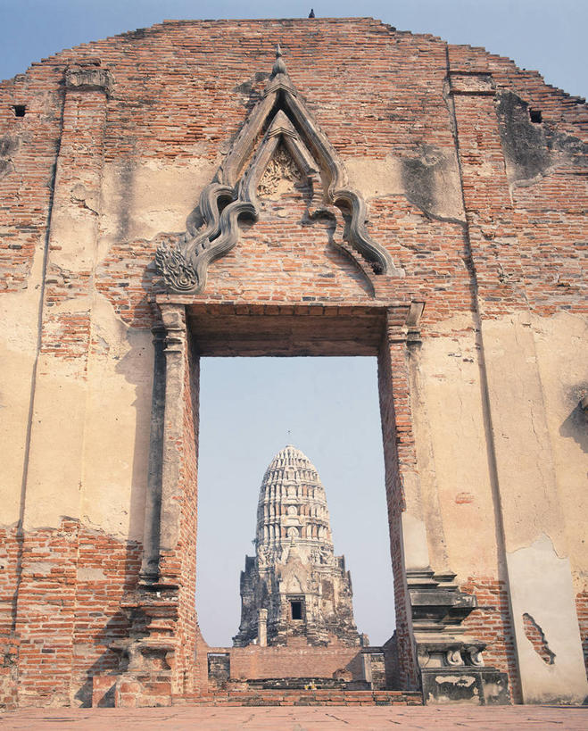 无人,寺庙,竖图,室外,白天,建筑,泰国,历史,破坏,砖墙,破损,地标建筑,摄影,宗教,佛教,损坏,万里无云,大城省,古代文明,彩图