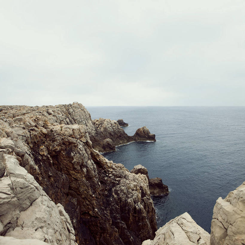 无人,方图,室外,白天,海洋,美景,西班牙,欧洲,景观,水平线,悬崖,风景,天空,自然,景色,摄影,宁静,南欧,自然风光,西班牙王国,巴利阿里群岛,巴利阿里,梅诺卡岛,岩石,彩图