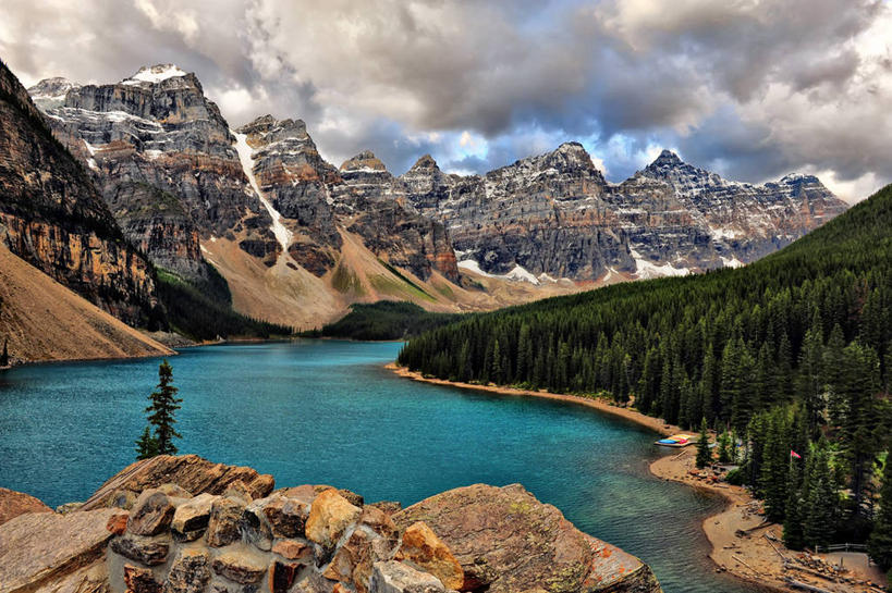 无人,横图,室外,白天,湖,美景,森林,山,山脉,多云,加拿大,景观,乌云,云,天气,树,风景,自然,景色,摄影,宁静,自然风光,班夫国家公园,亚伯达,岩石,彩图,梦莲湖