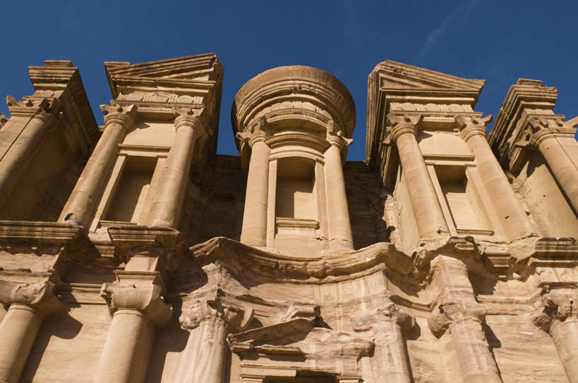 无人,横图,室外,白天,仰视,建筑,日光,约旦,柱子,历史,天空,摄影,宗教,修道院,彩图,低角度拍摄