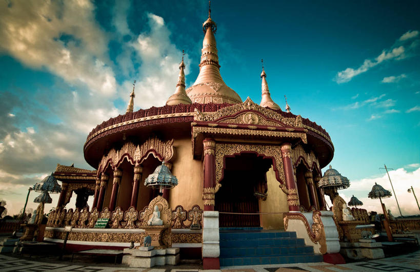 无人,寺庙,横图,室外,白天,仰视,建筑,孟加拉国,亚洲,云,历史,台阶,天空,摄影,宗教,佛教,宁静,宗教建筑,南亚,孟加拉人民共和国,吉大港,彩图,低角度拍摄