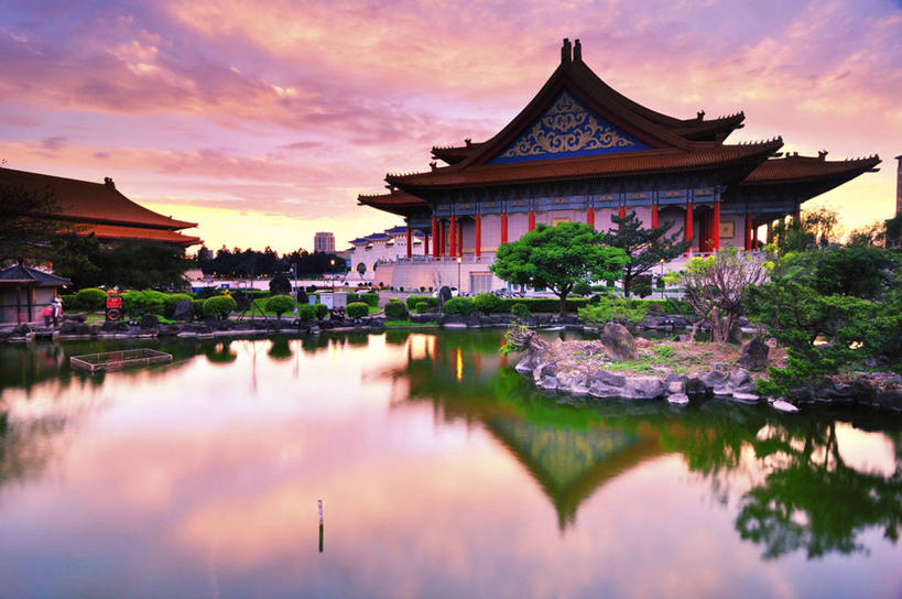 无人,音乐厅,横图,室外,植物,建筑,台湾,反射,云,首都,树,天空,黄昏,摄影,宁静,中正纪念堂,台北,死水,彩图