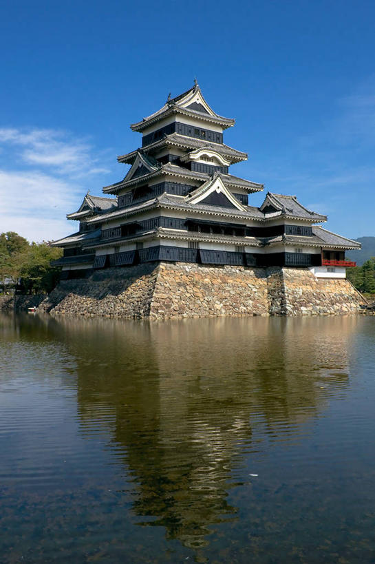 无人,竖图,室外,白天,水,建筑,长野县,日本,波纹,日本文化,反射,城堡,云,树,天空,自然,地标建筑,摄影,松本,彩图