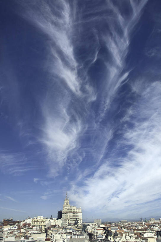 无人,竖图,室外,白天,城市,建筑,西班牙,屋顶,云,首都,天空,马德里,摄影,彩图