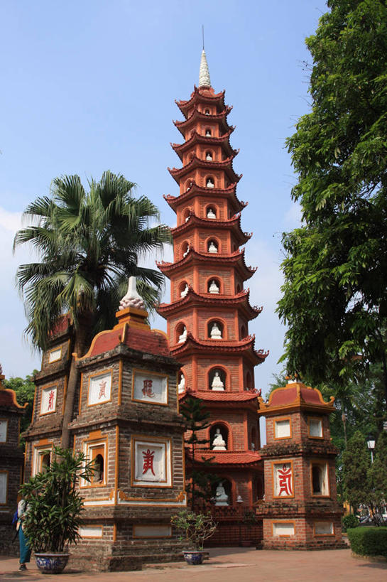 竖图,室外,白天,建筑,越南,首都,宝塔,树,天空,摄影,宗教,河内,灵性,彩图