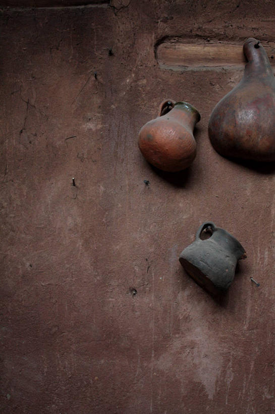 无人,竖图,室内,秘鲁,吊挂,悬挂,墙,挂,三个,陶器,南美,摄影,南美洲,泥,拉丁美洲,下降,美洲,乌鲁班巴河谷,秘鲁共和国,库斯科,首府,亚美利加洲,南亚美利加洲,玉米之仓,库斯科省,彩图,库斯科大区