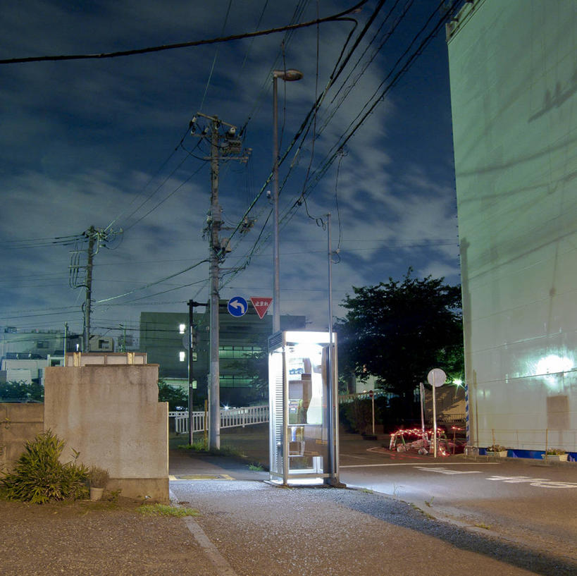 无人,横图,室外,夜晚,技术,城市,街道,日本,云,横滨,联系,电话亭,树,天空,摄影,能源,照亮,彩图,输电塔,电力线