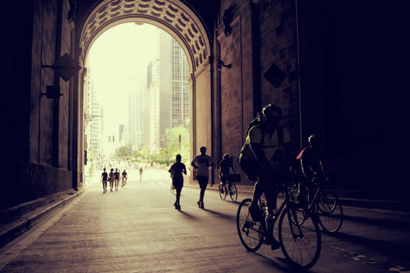 公园,跑,横图,室外,白天,锻炼,城市,建筑,自行车,纽约,美国,隧道,拱门,许多人,历史,一群人,活力,摄影,慢跑,彩图