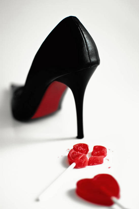 无人,竖图,特写,白色背景,高跟鞋,鞋子,西班牙,情人节,棒棒糖,首都,饮食,马德里,摄影,毁灭,心型,彩图,影棚拍摄,爱