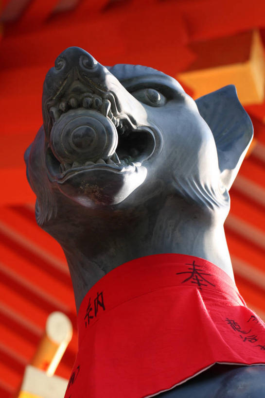 无人,竖图,室外,特写,白天,狐狸,京都,日本,亚洲,日本文化,雕像,历史,摄影,宗教,京都府,神殿,宗教建筑,东亚,本州,本州岛,日本国,近畿地方,近畿,京都市,伏见稻荷大社,伏见区,彩图