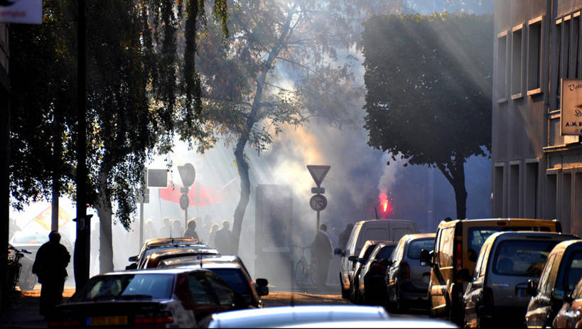 停车场,横图,室外,白天,汽车,法国,交通,车,树,交通工具,运输,摄影,阿尔萨斯,载具,交通标志,彩图