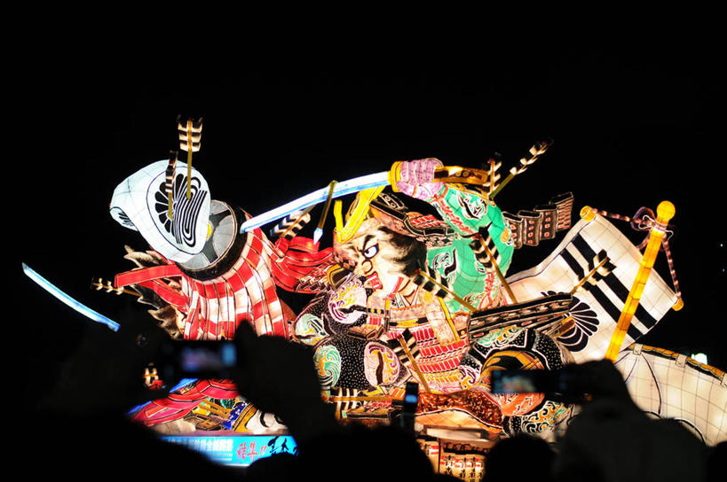 横图,俯视,室外,夜晚,绘画,相机,东京,日本,亚洲,日本文化,艺术,标志,符号,首都,古典,文化,标识,拍照,工艺品,品味,摄影,美术,高雅,剑,打斗,剪影,东亚,本州,关东地方,本州岛,日本国,东京都,美学,性别符号,涩谷区,明石寺,原宿,彩图,高角度拍摄,男性符号,传统节日