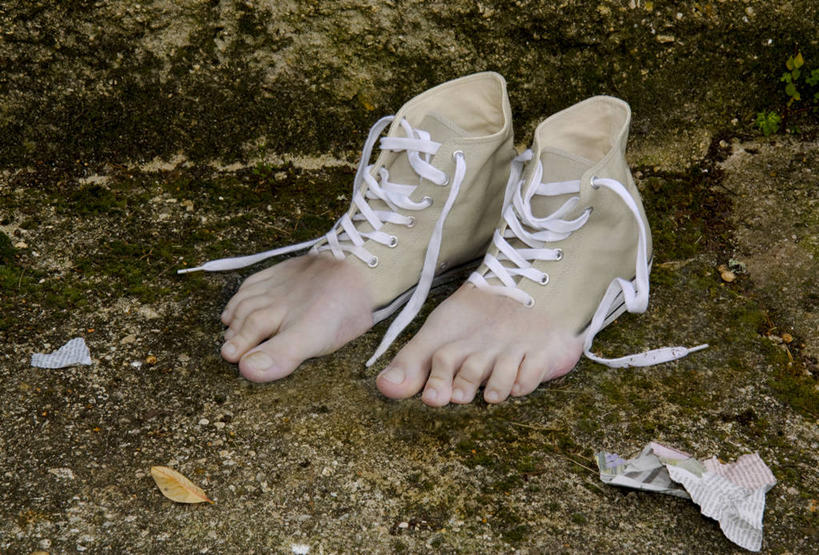 一个人,横图,室外,白天,鞋子,西班牙,泥土,数码合成,人体,摄影,部分,足,想法,彩图