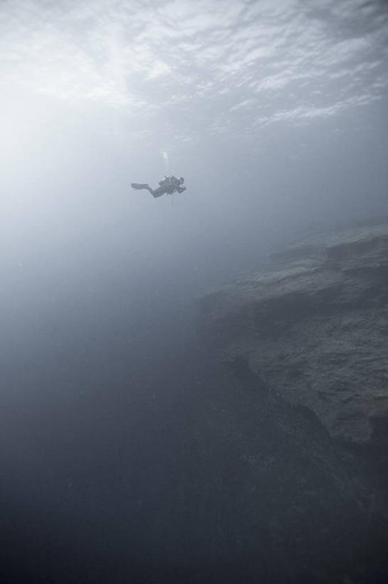 一个人,竖图,室外,白天,度假,探险,水下,海洋,日光,西班牙,摄影,脚蹼,冒险,休闲活动,彩图,水肺潜水