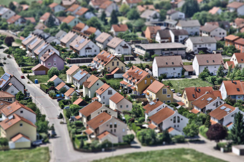 无人,横图,俯视,室外,白天,建筑,路,德国,一排,整齐,房屋,郊区,排列,摄影,队列,移轴摄影,雷根斯堡,彩图,高角度拍摄