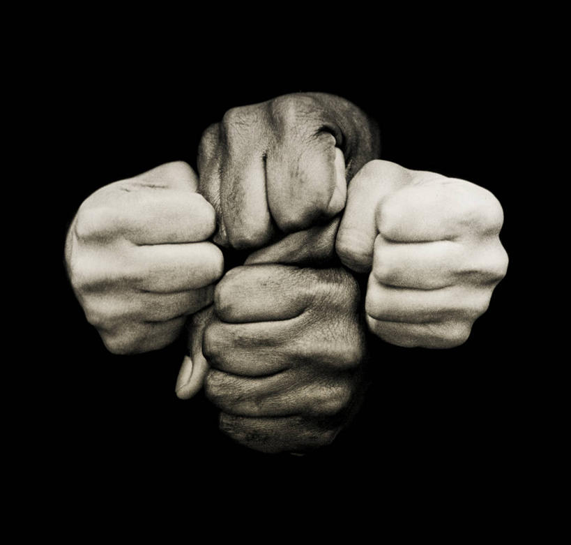 成年人,手,四个人,横图,特写,团队,西班牙,黑色背景,力量,人体,摄影,部分,决心,团结,男人,女人,拳头,彩图,影棚拍摄