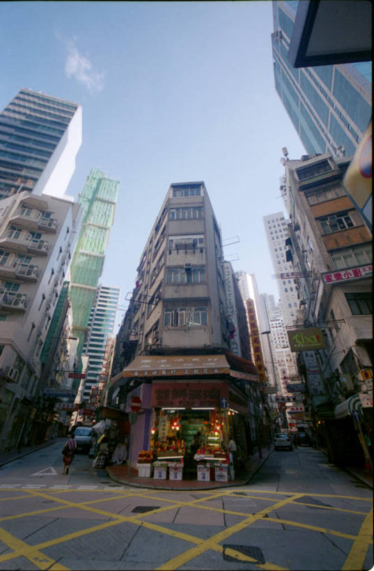 竖图,室外,白天,城市,道路,建筑,街道,路,摩天大楼,公路,香港,云,塔,交通,现代,天空,摄影,大笪地,马路,彩图