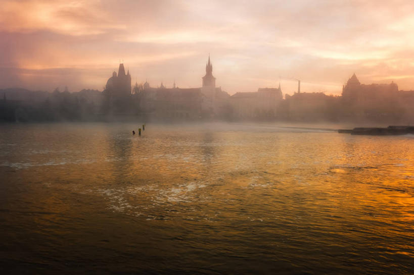 无人,码头,横图,室外,天际线,雾,港口,建筑,欧洲,捷克,反射,云,古城,黎明,首都,天空,摄影,中欧,捷克共和国,波西米亚,布拉格,伏尔塔瓦河,彩图,摆渡口,埠头,渡口,渡头,港湾,海港,货运码头,口岸,商港