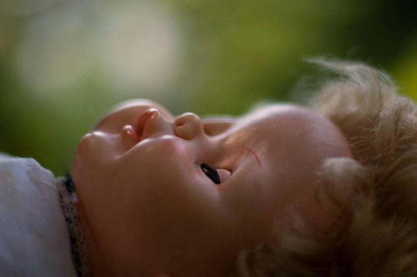 脸,头,脸颊,无人,躺,横图,室外,特写,白天,玩具,新西兰,娃娃,肩膀,一个,童年,人体,摄影,单个,部分,头部,脸部,脸蛋,面部,闭着眼睛,彩图