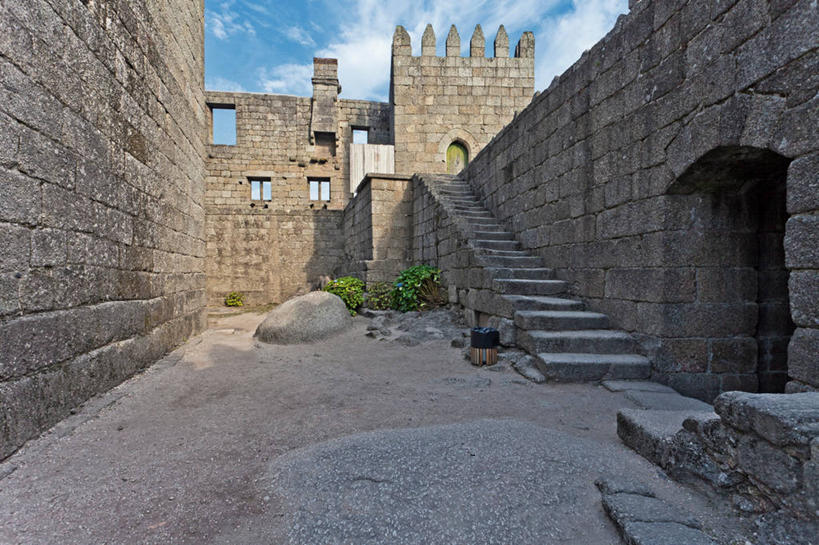 无人,横图,室外,白天,植物,建筑,葡萄牙,城堡,云,围墙,首都,历史,台阶,天空,摄影,米尼奥,彩图