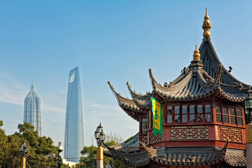 无人,横图,室外,城市,建筑,路灯,摩天大楼,上海,云,塔,现代,浦东,树,天空,摄影,宗教,佛教,中国文化,金融区,彩图