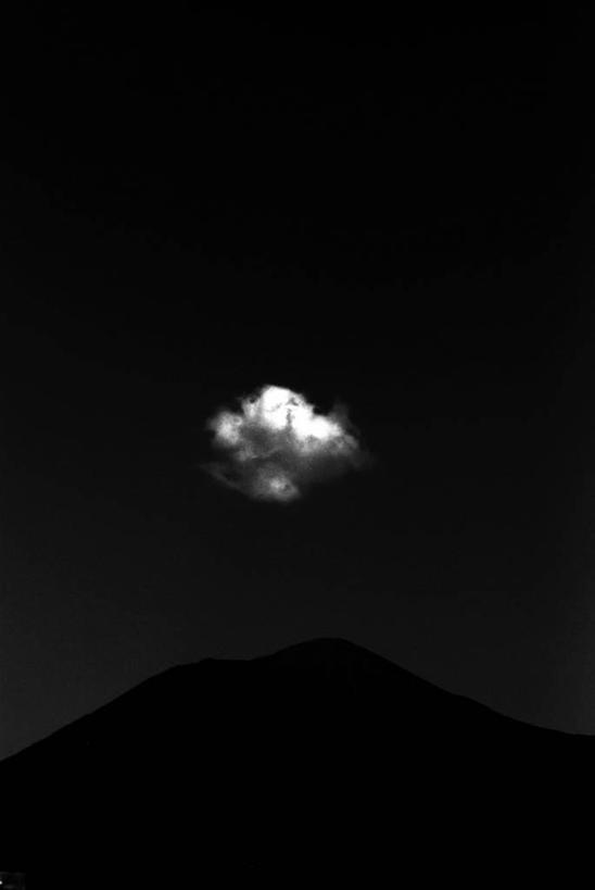 无人,竖图,黑白,室外,夜晚,火山,意大利,云,黑色,天空,自然,摄影,宁静,剪影,那不勒斯湾,维苏威火山,自然地理