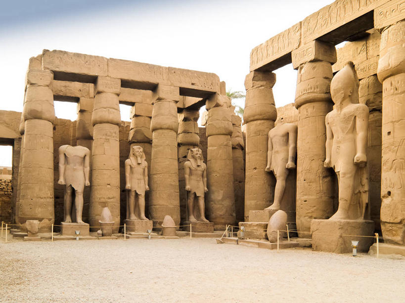 无人,横图,室外,白天,建筑,雕塑,埃及,雕像,柱子,历史,天空,摄影,中东,埃及文化,彩图,埃及卢克索