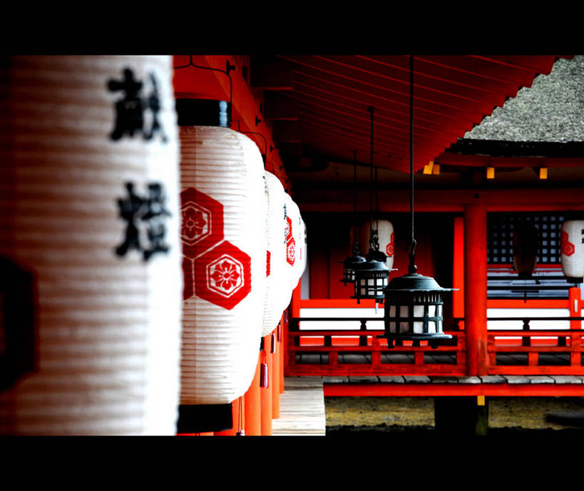 无人,横图,室外,白天,照明,日本,一排,日本文化,整齐,灯笼,纸灯笼,排列,红色,灯具,摄影,宗教,照亮,照明设备,队列,彩图,宫屿