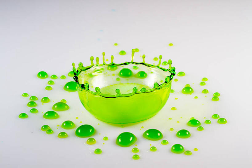 无人,横图,特写,白色背景,法国,水滴,凌乱,绿色,摄影,碰撞,创造力,撞击,想法,彩图,影棚拍摄