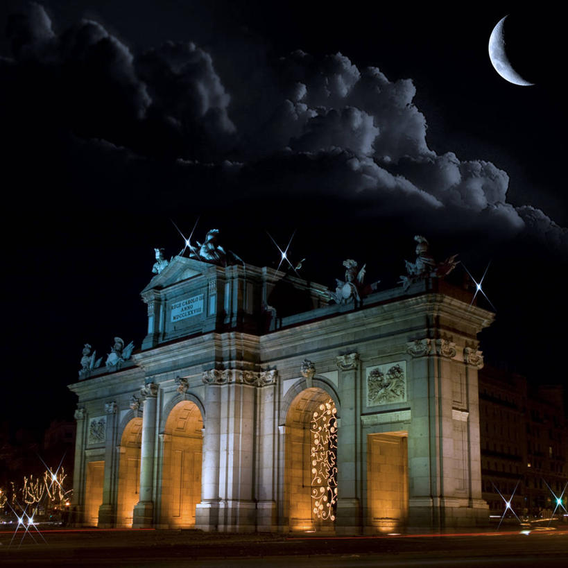 无人,方图,室外,夜晚,度假,美景,城市风光,城市,建筑,西班牙,大门,景观,云,半月,拱门,首都,历史,娱乐,享受,休闲,马德里,景色,放松,摄影,照亮,照明设备,彩图