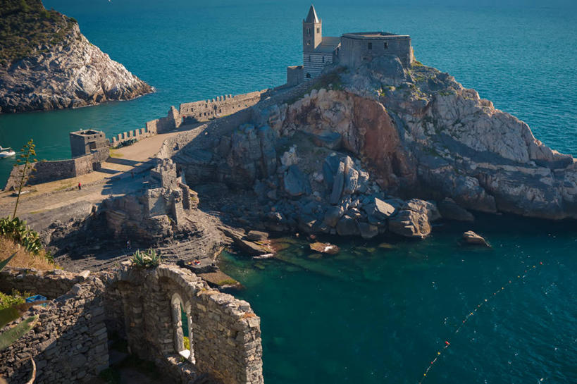 无人,横图,俯视,室外,白天,海洋,建筑,意大利,城堡,悬崖,历史,废墟,自然,摄影,宁静,意大利文化,海岬,岩石,彩图,高角度拍摄